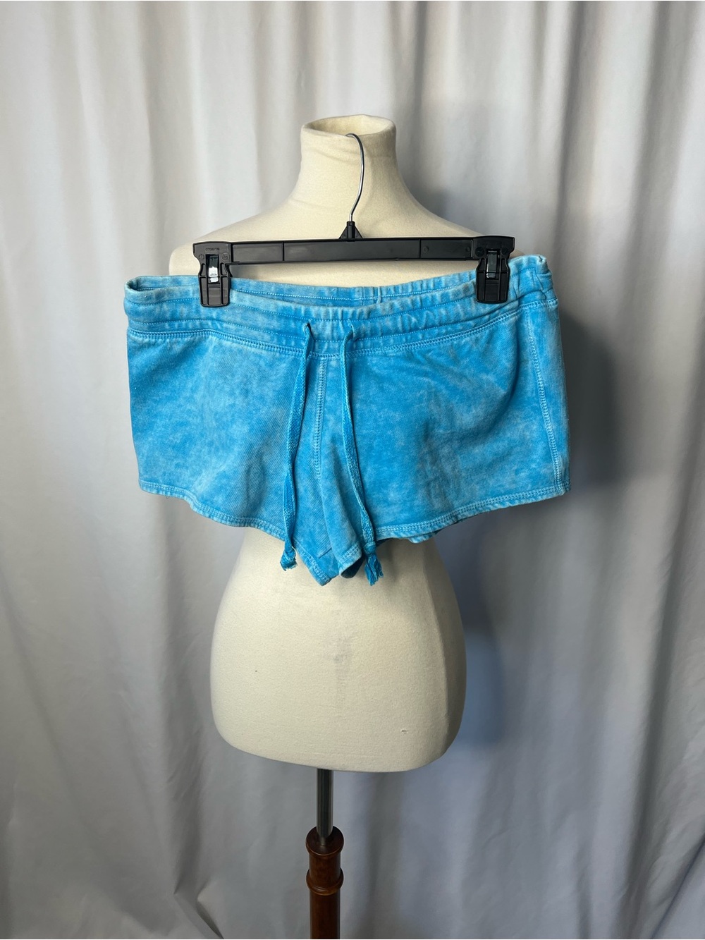 US Apparel Blue Tie-Dye Lounge Shorts Size Large Soft Drawstring Casual Comfy